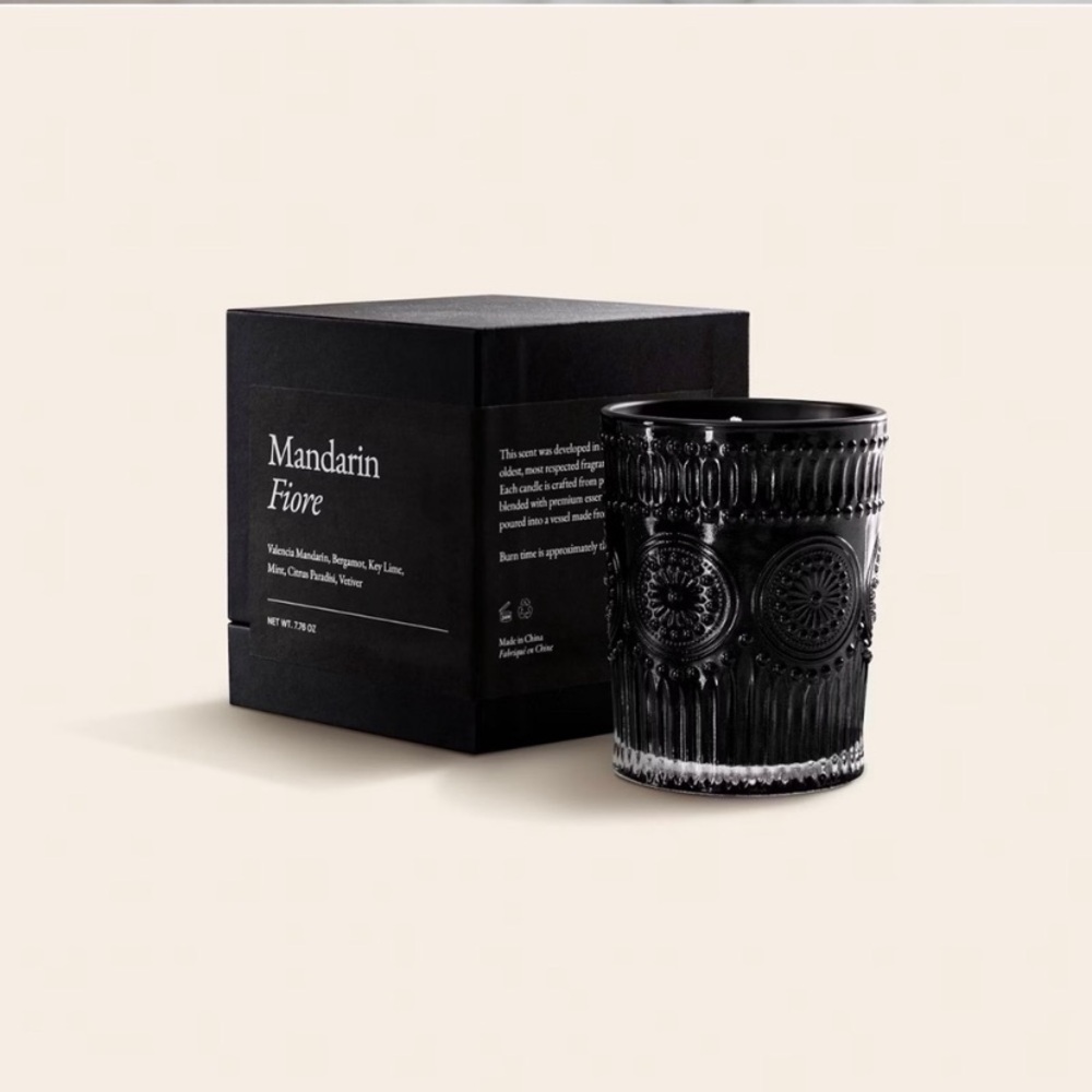 NWT Noir Swiss Scented Glass Candle Mandarin Fiore